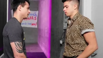sexo gay en la discoteca