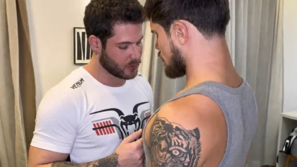 Cogiendo con un chico que conoci en grindr
